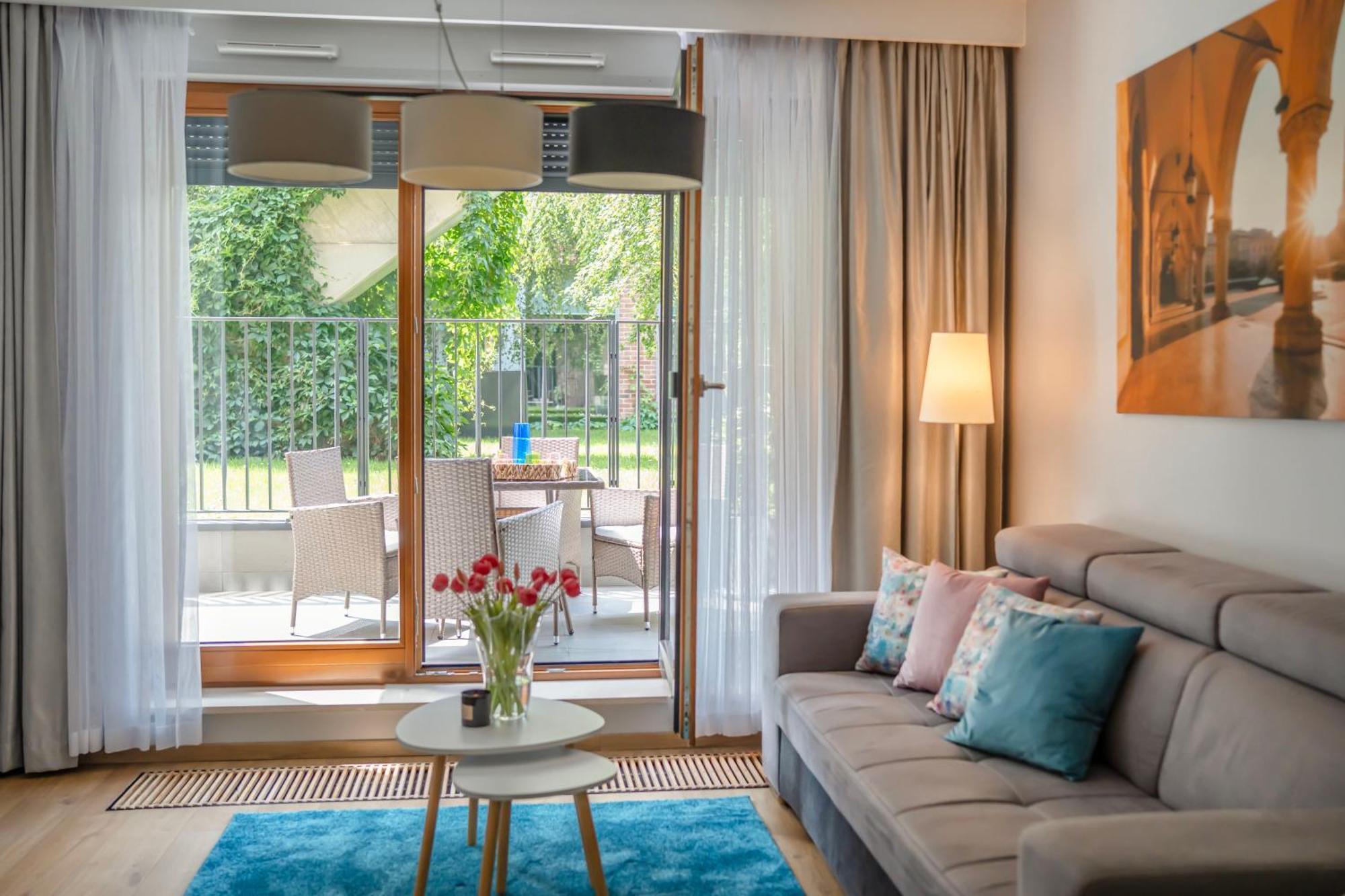 One-Bedroom Loft Apartment Balcony