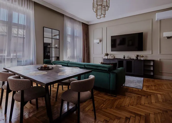 Crown Pearl - Wonderful , 110Scm, 4 Rooms